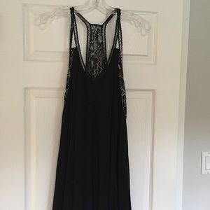 Dress with lace trim